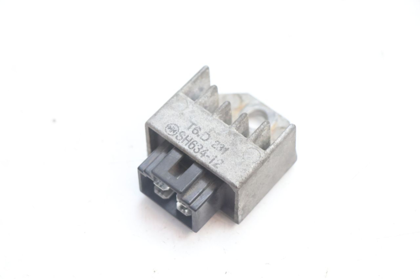 photo de REGULADOR DE CARGA PEUGEOT SPEEDFIGHT 2 AC 50 (2000 - 2009) - Vista principal