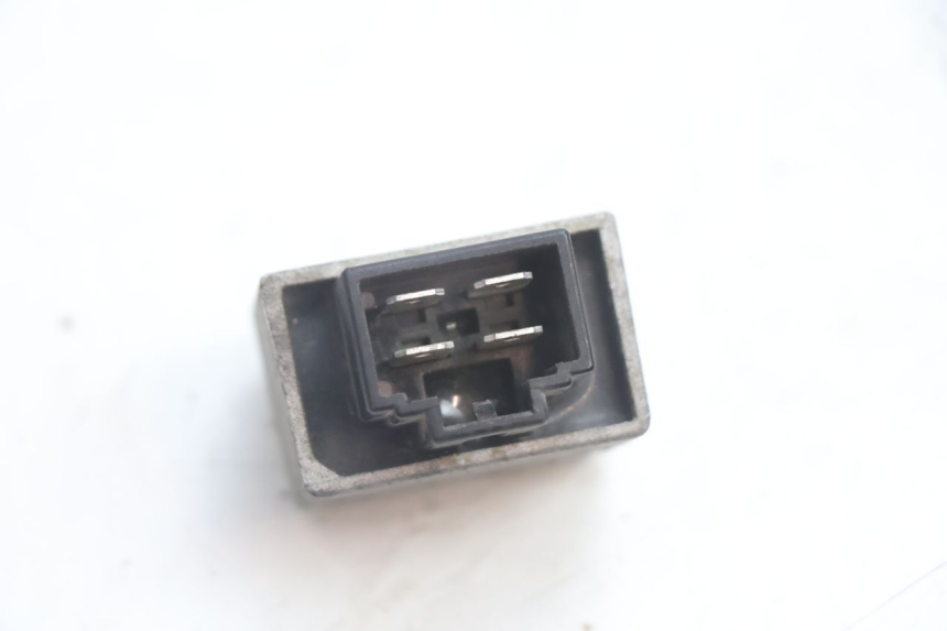 photo de REGULADOR DE CARGA PEUGEOT SPEEDFIGHT 2 AC 50 (2000 - 2009) - Outro ângulo de visão