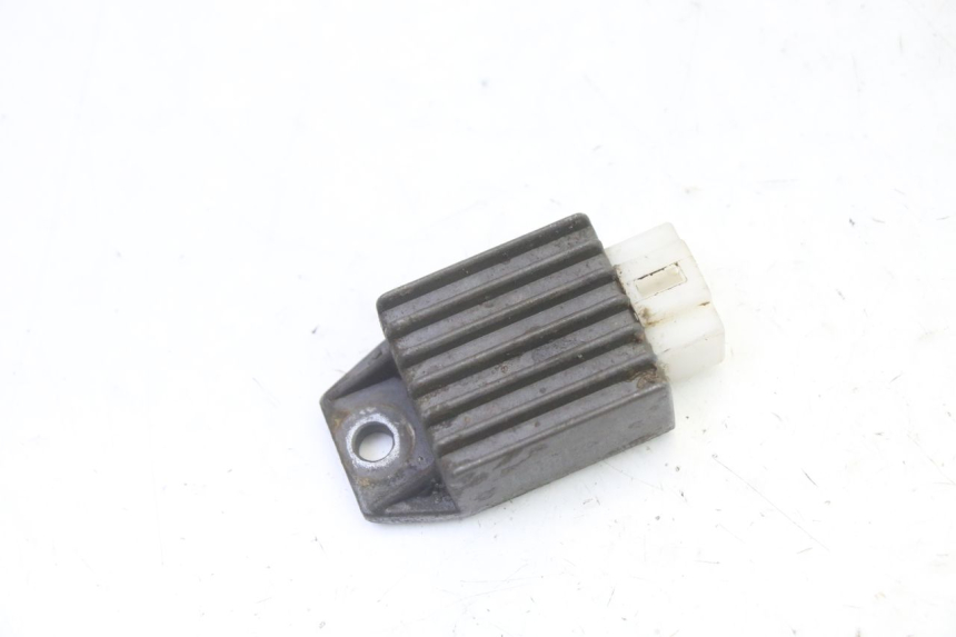 photo de REGULADOR DE CARGA PEUGEOT SPEEDFIGHT 3 AIR 50 (2009 - 2015) - Detalhe da peça