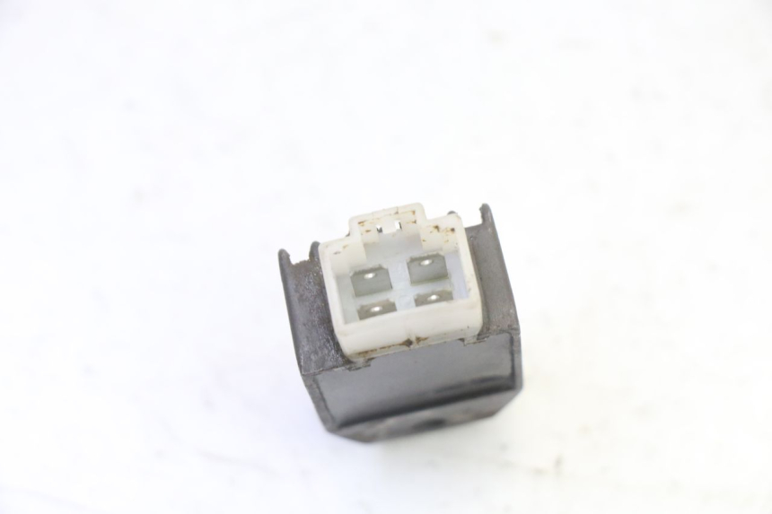 photo de REGULADOR DE CARGA PEUGEOT SPEEDFIGHT 3 AIR 50 (2009 - 2015) - Outro ângulo de visão