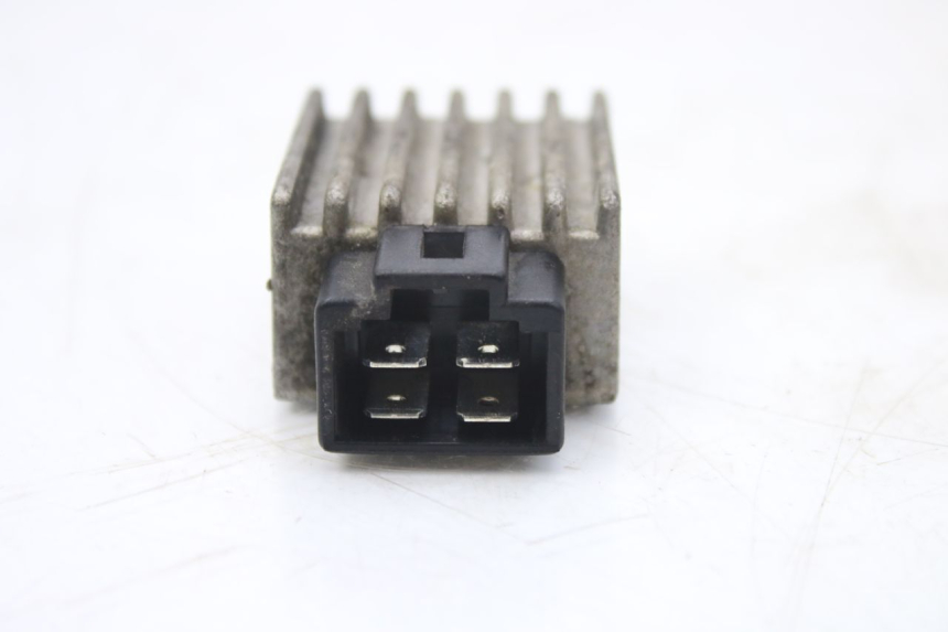photo de REGULADOR DE CARGA PEUGEOT SPEEDFIGHT LC 50 (1996 - 2002) - Detalhe da peça