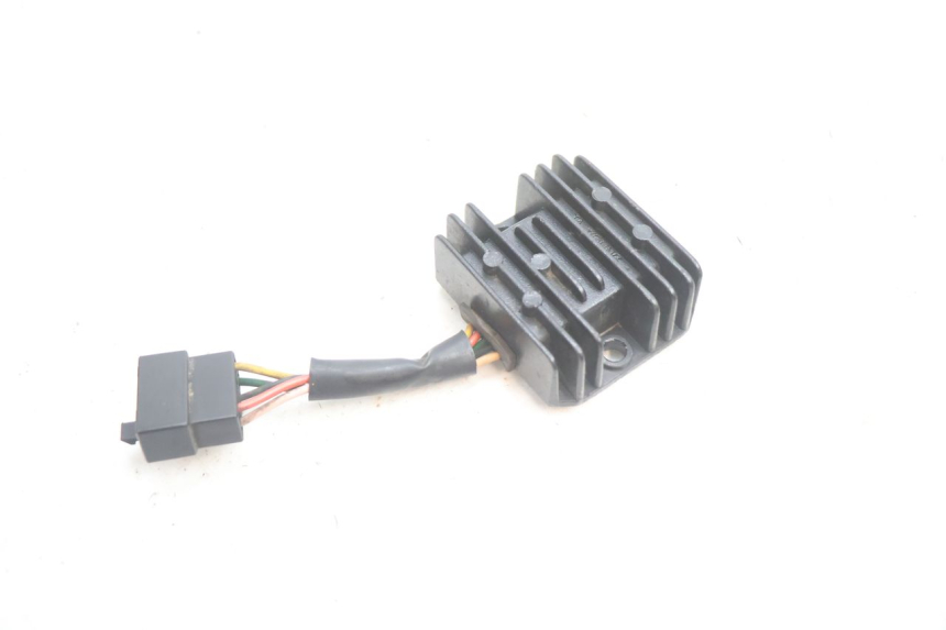 photo de REGULADOR DE CARGA KYMCO SUPER 8 2T 50 (2007 - 2013) - Zoom do estado de desgaste