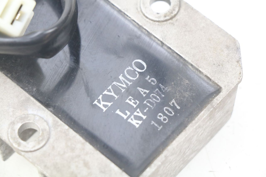 photo de REGULADOR DE CARGA KYMCO SUPER 8 4T 50 (2018 - 2020) - Zoom do estado de desgaste
