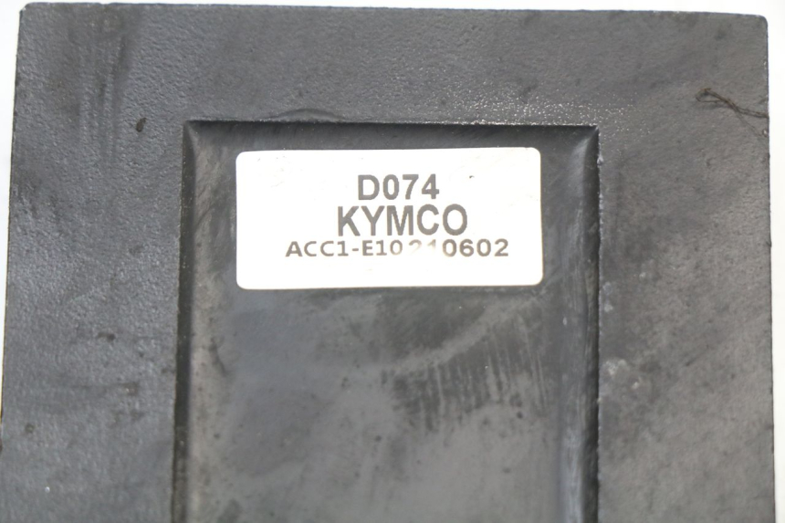 photo de REGULADOR DE CARGA KYMCO SUPER 8 4T 50 (2021 - 2024) - Vista geral