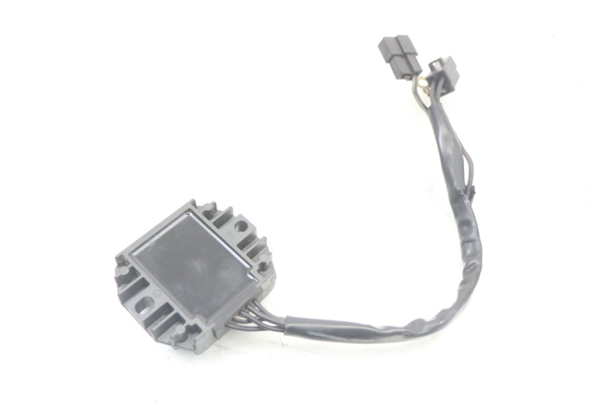 photo de REGULADOR DE CARGA SUZUKI GS F 500 (2004 - 2007) - Ampliação técnica