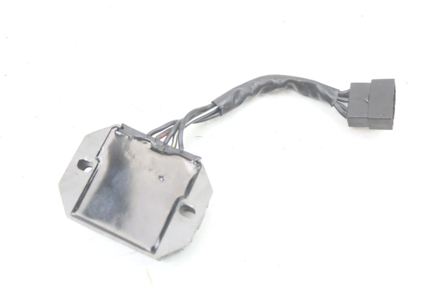 photo de REGULADOR DE CARGA SUZUKI SV S 650 (1999 - 2002) - Outro ângulo de visão