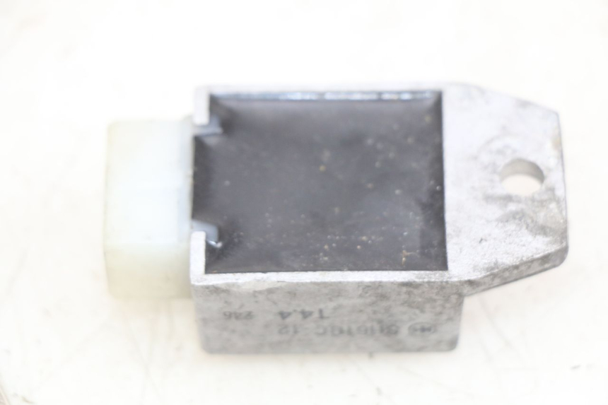 photo de REGULADOR DE CARGA PEUGEOT SV 125 (1991 - 1994) - Outro ângulo de visão
