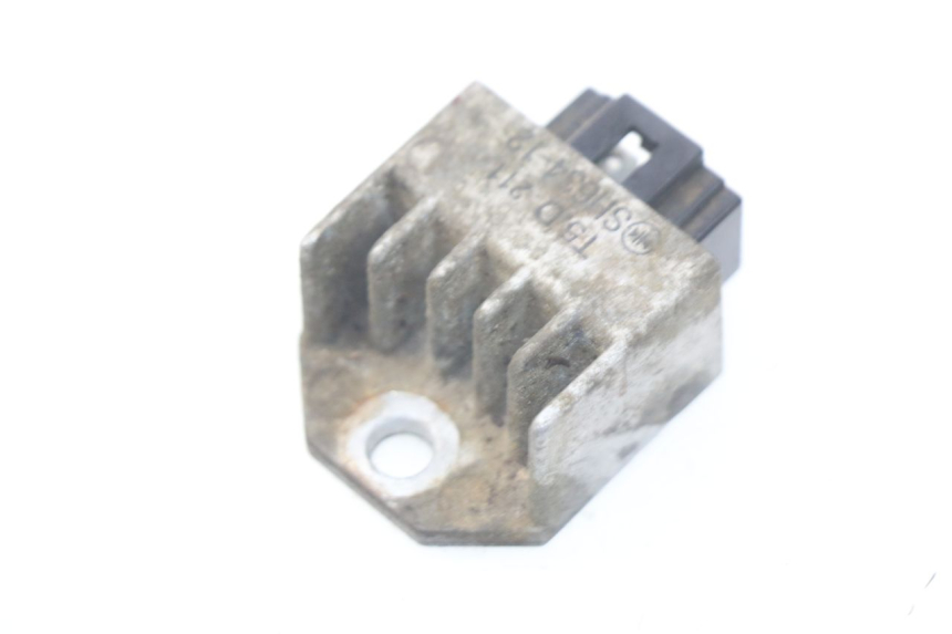 photo de REGULADOR DE CARGA PEUGEOT SV 80 (1993 - 1997) - Zoom do estado de desgaste