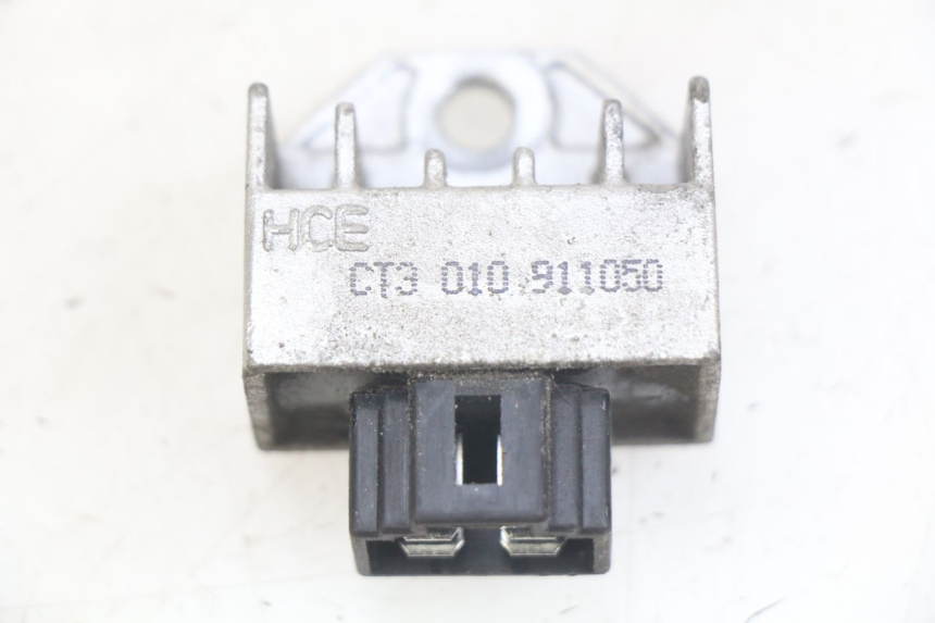 photo de REGULADOR DE CARGA SYM SYMPHONY 125 (2009 - 2015) - Detalhe da peça