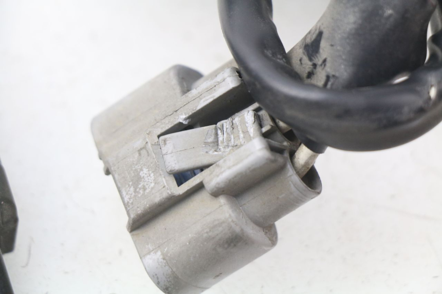photo de REGULADOR DE CARGA YAMAHA TDM ABS 900 (2002 - 2014) - Outro ângulo de visão