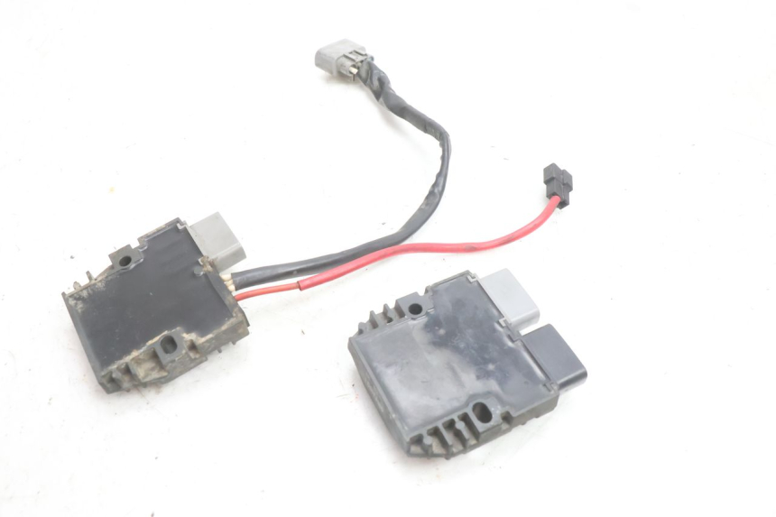 photo de REGULADOR DE CARGA YAMAHA TDM ABS 900 (2002 - 2014) - Detalhe da peça