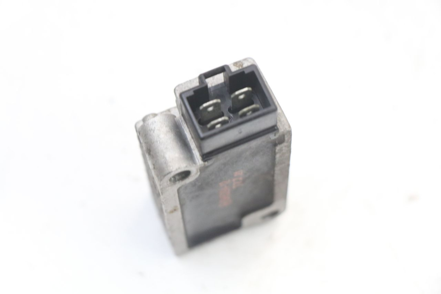photo de REGULADOR DE CARGA YAMAHA TDR DELTABOX 125 (1997 - 2003) - Zoom do estado de desgaste