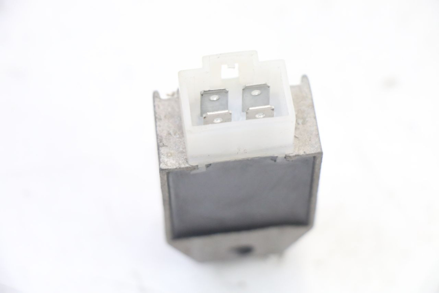 photo de REGULADOR DE CARGA TNT MOTOR ROMA 10' 2T 50 (2011 - 2018) - Zoom do estado de desgaste