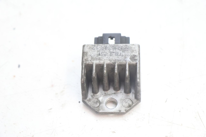 photo de REGULADOR DE CARGA PEUGEOT TREKKER 50 (1995 - 2004) - Detalhe da peça