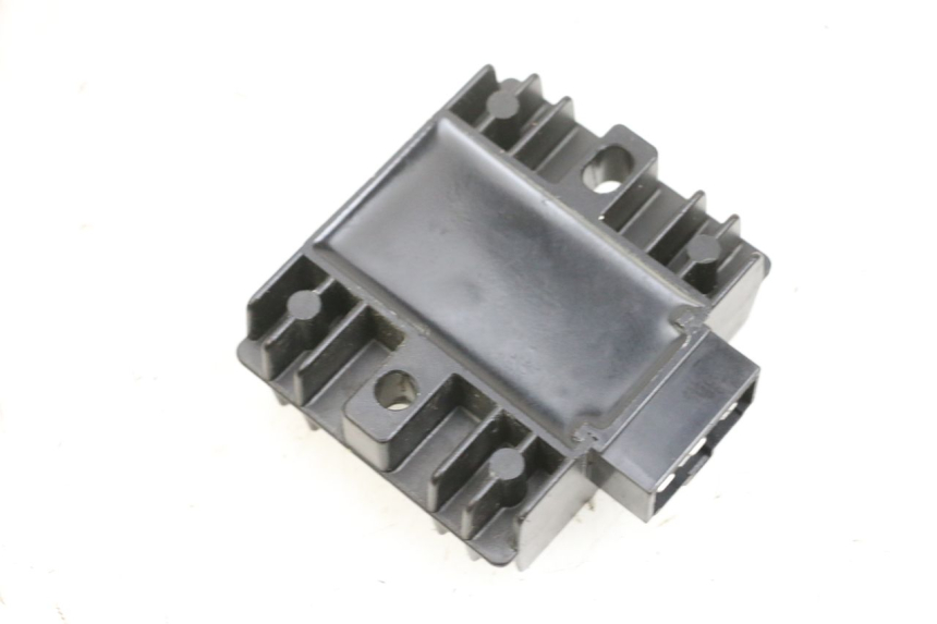 photo de REGULADOR DE CARGA YAMAHA TRICITY 300 (2020 - 2024) - Zoom do estado de desgaste