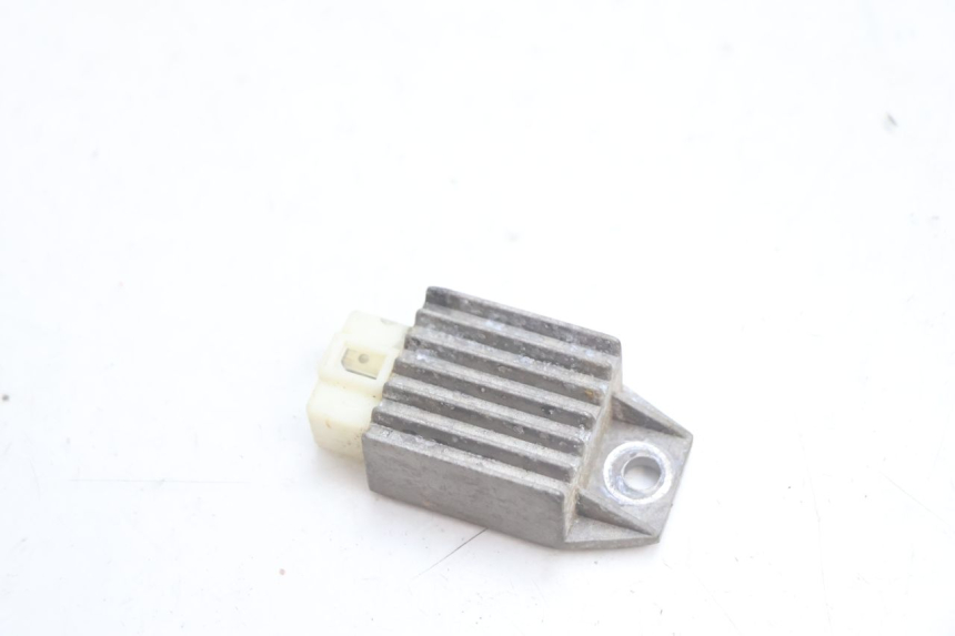 photo de REGULADOR DE CARGA PEUGEOT V-CLIC VCLIC 50 (2007 - 2013) - Vista principal