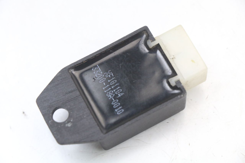 photo de REGULADOR DE CARGA BEELINE VELOCE 4T 50 (2011 - 2020) - Outro ângulo de visão