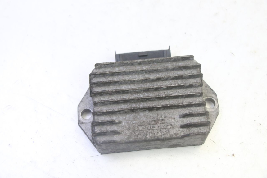photo de REGULADOR DE CARGA PIAGGIO VESPA S 2T 50 (2007 - 2014) - Vista principal