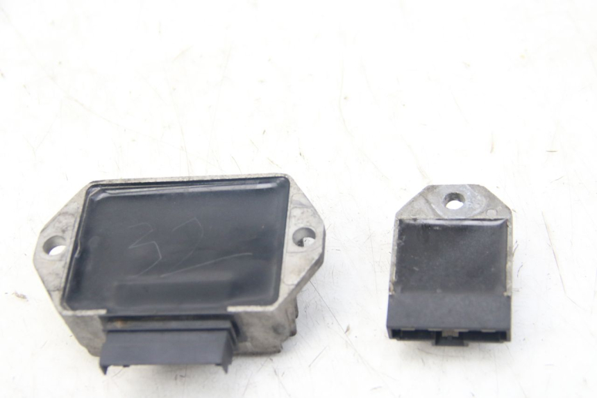 photo de REGULADOR DE CARGA PIAGGIO VESPA SPRINT 2T 50 (2014 - 2018) - Vista principal