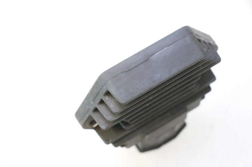 photo de REGULADOR DE CARGA HONDA VFR FI RC46 800 (1998 - 2001) - Estado da superfície