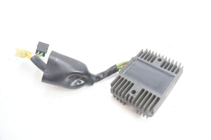 photo de REGULADOR DE CARGA HONDA VFR FI RC46 800 (1998 - 2001) - Ampliação técnica
