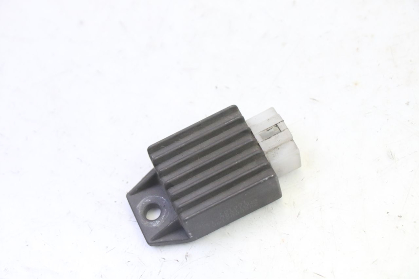 photo de REGULADOR DE CARGA PEUGEOT VIVACITY NEW 2T 50 (2008 - 2017) - Detalhe da peça