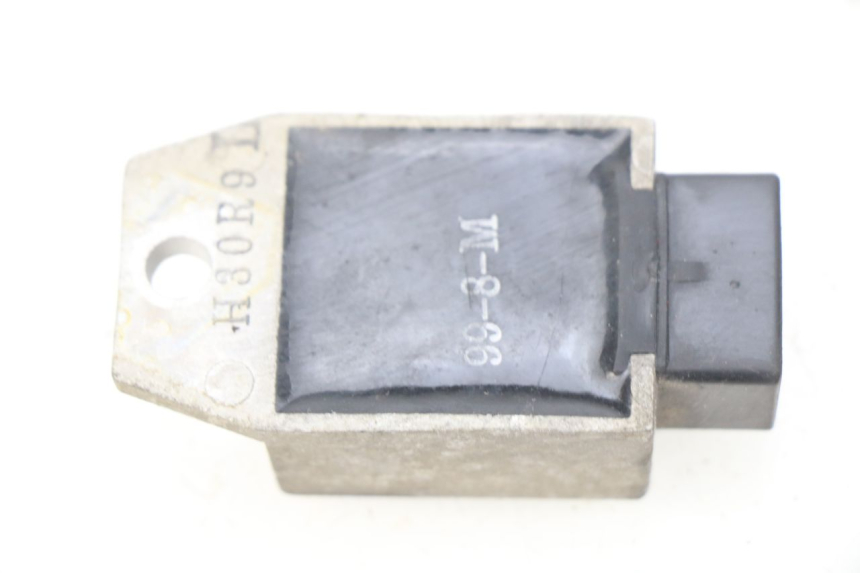 photo de REGULADOR DE CARGA PEUGEOT VIVACITY 50 (1998 - 2003) - Zoom do estado de desgaste