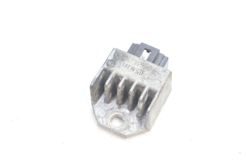 photo de REGULADOR DE CARGA PEUGEOT VIVACITY 50 (2004 - 2009) - Detalhe da peça