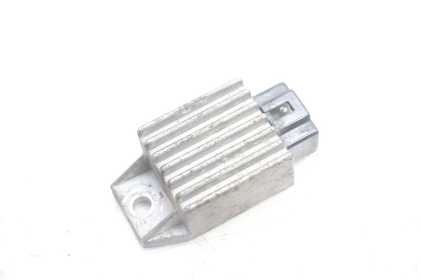 photo de REGULADOR DE CARGA PEUGEOT VIVACITY 100 (1999 - 2008) - Detalhe da peça