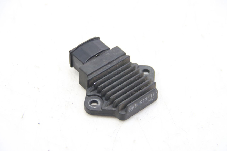 photo de REGULADOR DE CARGA HONDA VT C SHADOW 125 (1999 - 2007) - Zoom do estado de desgaste