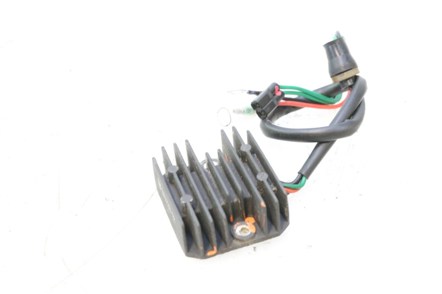 photo de REGULADOR DE CARGA YAMAHA WAVE RUNNER GP R 1200 (2000 - 2003) - Vista geral