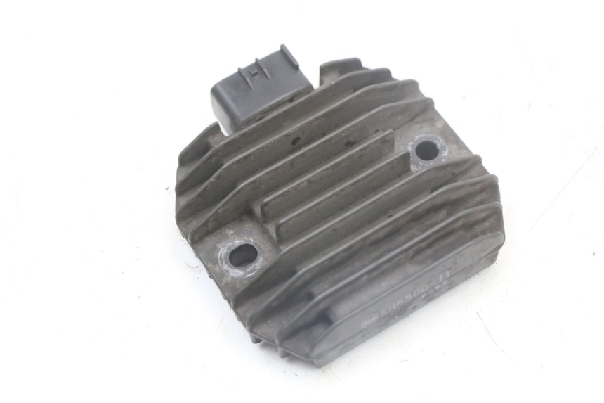 photo de REGULADOR DE CARGA YAMAHA X-MAX XMAX 250 (2006 - 2009) - Detalhe da peça