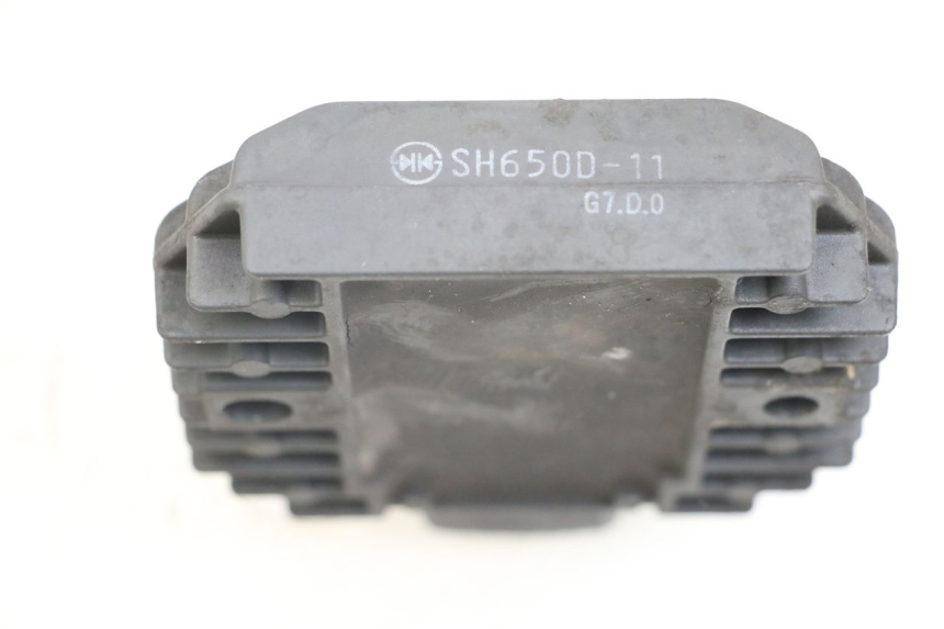 photo de REGULADOR DE CARGA YAMAHA XMAX X-MAX 125 (2006 - 2009) - Zoom do estado de desgaste