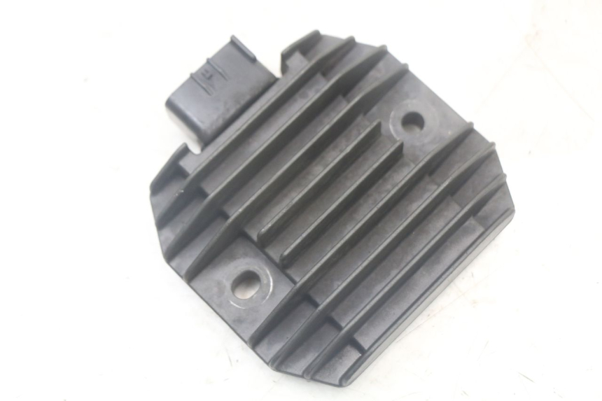 photo de REGULADOR DE CARGA YAMAHA XMAX X-MAX 125 (2006 - 2009) - Detalhe da peça