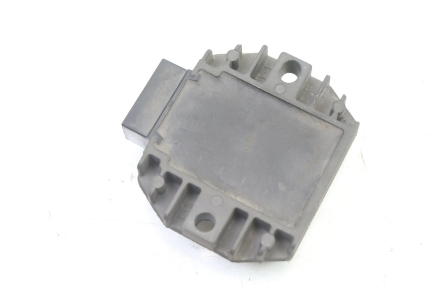 photo de REGULADOR DE CARGA YAMAHA X-MAX XMAX 125 (2010 - 2013) - Outro ângulo de visão