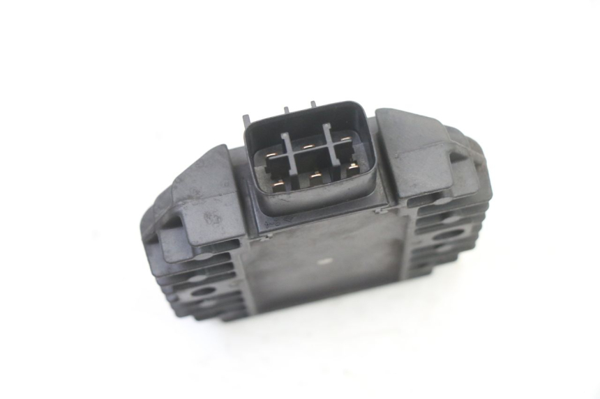 photo de REGULADOR DE CARGA YAMAHA XMAX X-MAX 125 (2006 - 2009) - Zoom do estado de desgaste