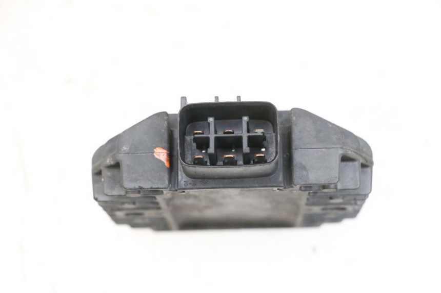 photo de REGULADOR DE CARGA YAMAHA XMAX X-MAX 125 (2006 - 2009) - Zoom do estado de desgaste