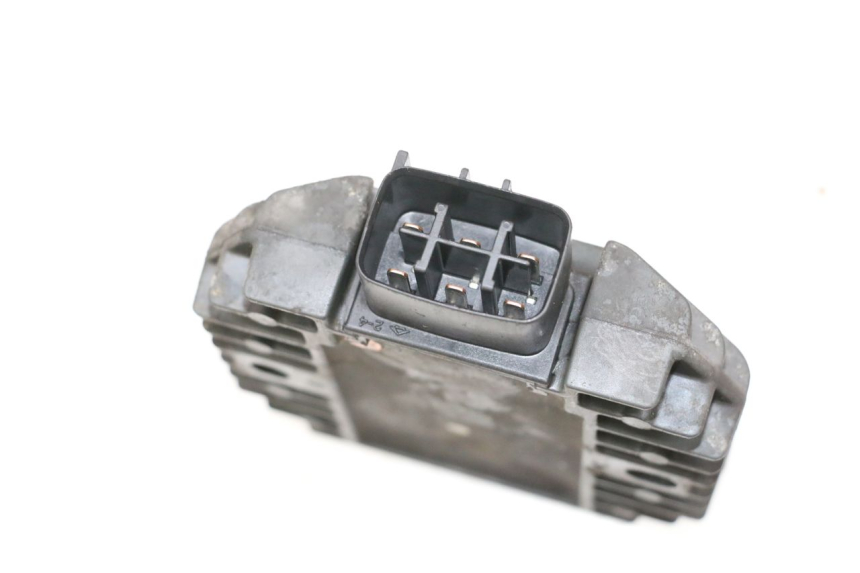 photo de REGULADOR DE CARGA YAMAHA XMAX X-MAX 125 (2006 - 2009) - Zoom do estado de desgaste