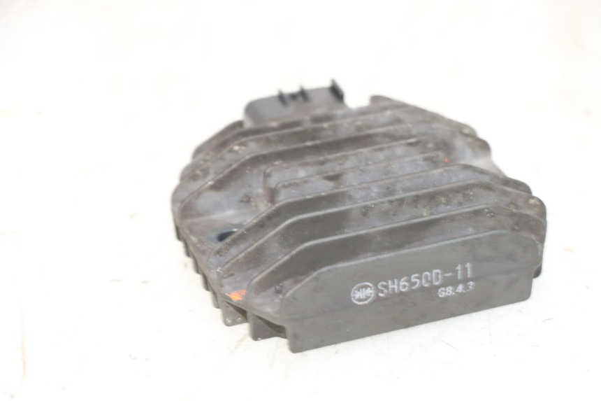 photo de REGULADOR DE CARGA YAMAHA XMAX X-MAX 125 (2006 - 2009) - Ampliação técnica