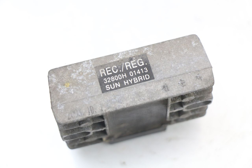 photo de REGULADOR DE CARGA PIAGGIO X8 125 (2004 - 2007) - Outro ângulo de visão