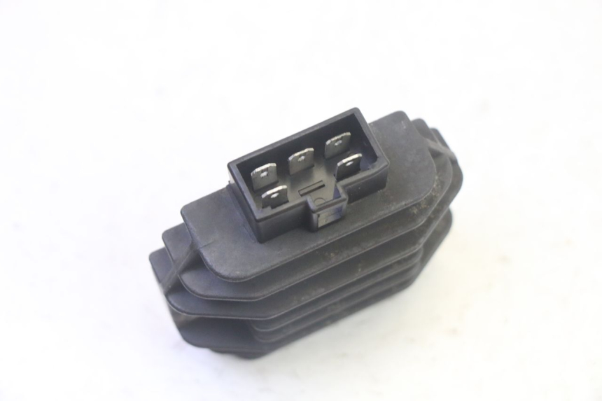 photo de REGULADOR DE CARGA PIAGGIO X8 125 (2004 - 2007) - Ampliação técnica