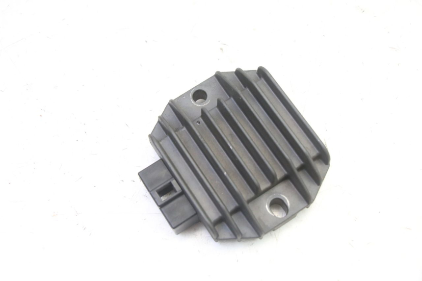 photo de REGULADOR DE CARGA PIAGGIO X9 EVOLUTION 125 (2003 - 2007) - Detalhe da peça