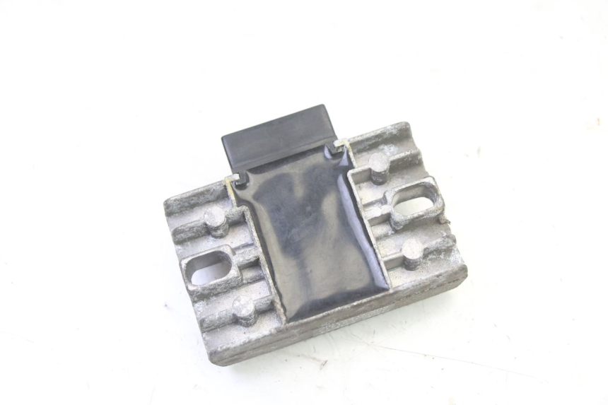 photo de REGULADOR DE CARGA PIAGGIO X9 EVOLUTION 125 (2003 - 2007) - Ampliação técnica