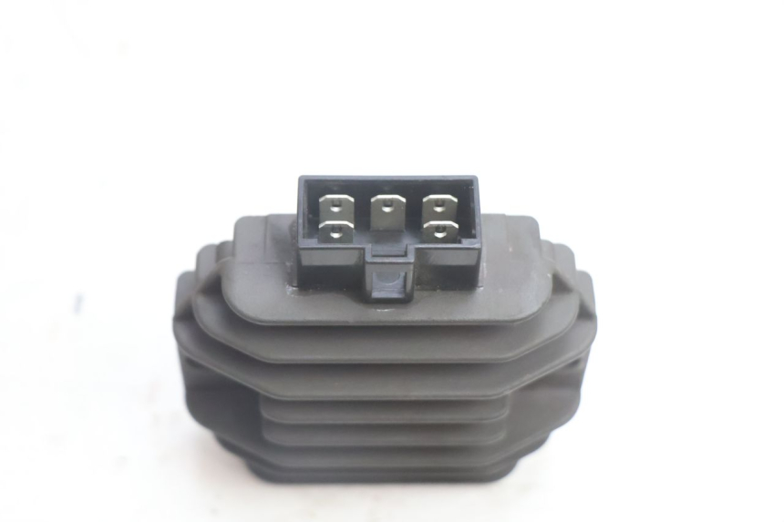photo de REGULADOR DE CARGA PIAGGIO X9 EVOLUTION 125 (2003 - 2007) - Ampliação técnica