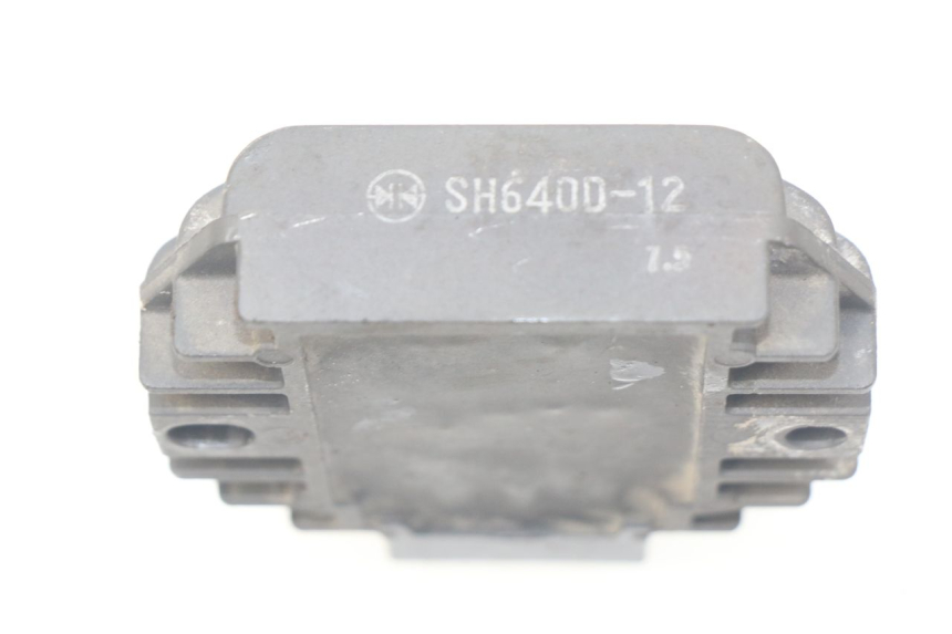 photo de REGULADOR DE CARGA SUZUKI XF FREEWIND 650 (1997 - 2003) - Zoom do estado de desgaste