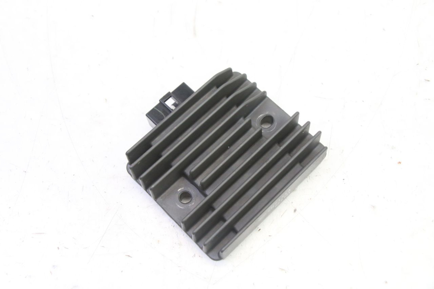 photo de REGULADOR DE CARGA YAMAHA XJ6 ABS 600 (2008 - 2016) - Detalhe da peça
