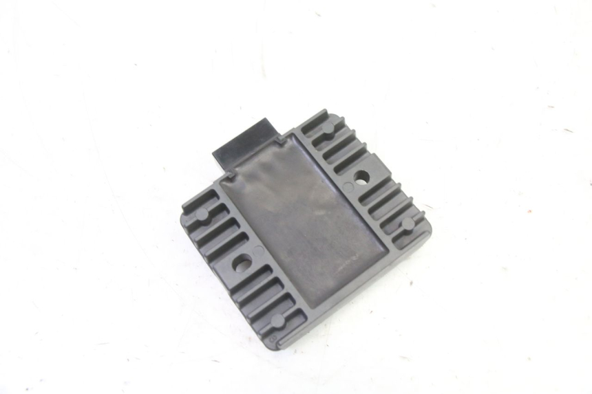 photo de REGULADOR DE CARGA YAMAHA XJ6 ABS 600 (2008 - 2016) - Outro ângulo de visão
