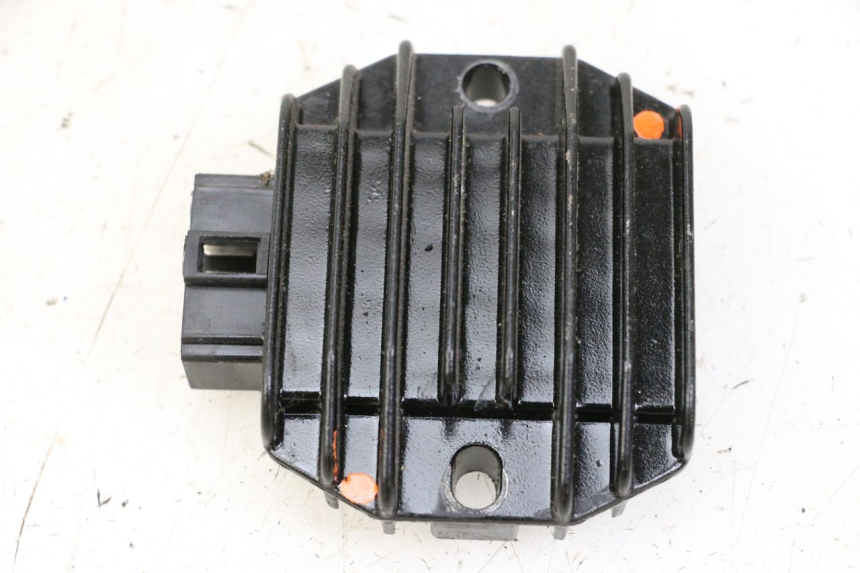 photo de REGULADOR DE CARGA YAMAHA XJN DIVERSION 600 (2000 - 2003) - Vista principal