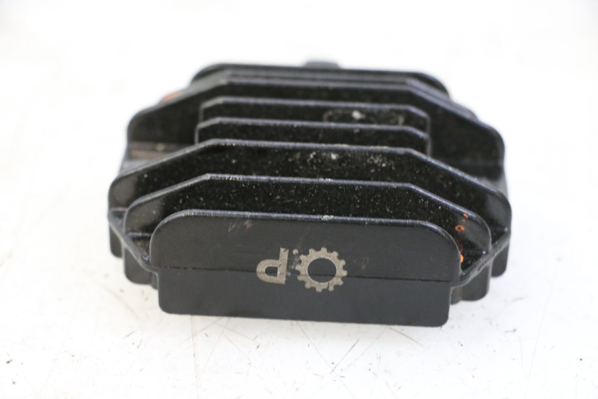 photo de REGULADOR DE CARGA YAMAHA XJN DIVERSION 600 (2000 - 2003) - Outro ângulo de visão