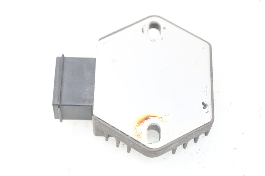 photo de REGULADOR DE CARGA HONDA XLV VARADERO 125 (2000 - 2006) - Detalhe da peça